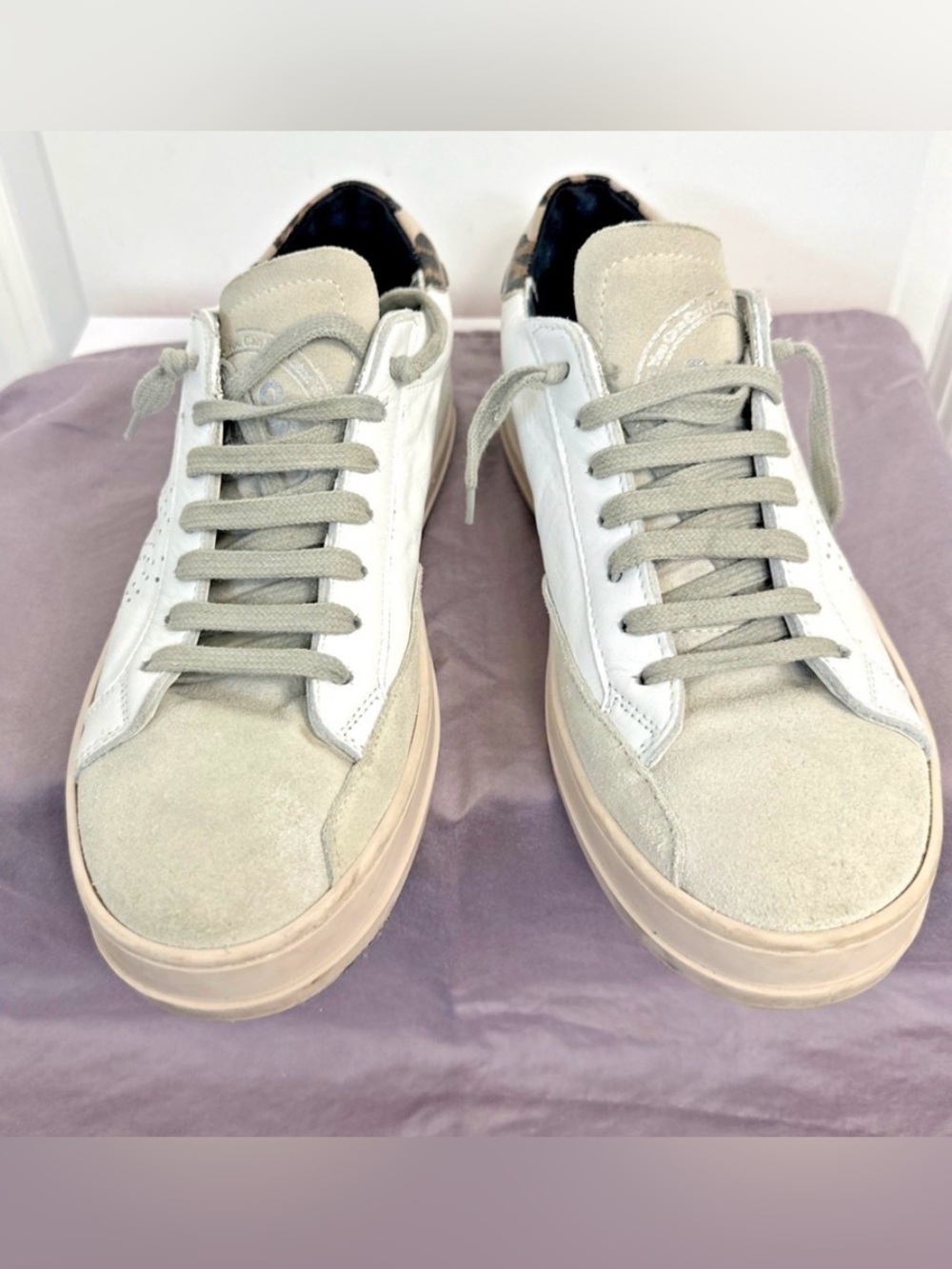 P448 Women Size EU39/ US 8.5-9 John Sneakers White Leopard Print Silver Foil - Picture 2 of 5